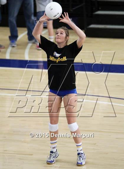 Thumbnail 2 in Mission Oak vs. Bakersfield Christian (CIF Central D3 Final) photogallery.