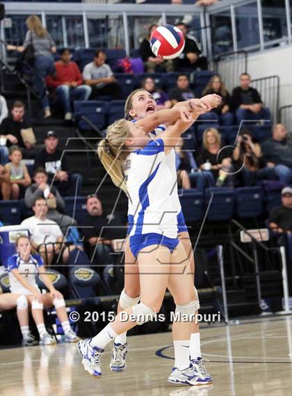 Thumbnail 1 in Mission Oak vs. Bakersfield Christian (CIF Central D3 Final) photogallery.