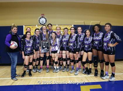 Thumbnail 2 in Mission Oak vs. Bakersfield Christian (CIF Central D3 Final) photogallery.