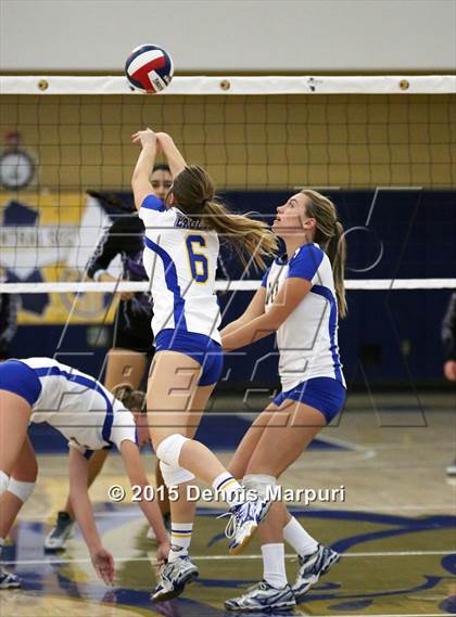 Thumbnail 2 in Mission Oak vs. Bakersfield Christian (CIF Central D3 Final) photogallery.