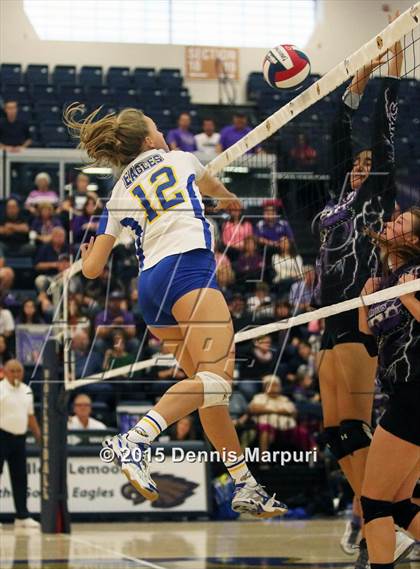 Thumbnail 1 in Mission Oak vs. Bakersfield Christian (CIF Central D3 Final) photogallery.
