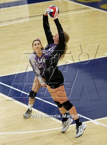 Thumbnail 3 in Mission Oak vs. Bakersfield Christian (CIF Central D3 Final) photogallery.