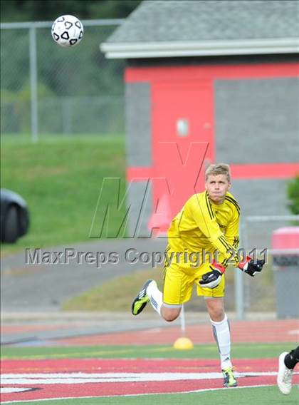Thumbnail 2 in Barlow @ Pomperaug photogallery.