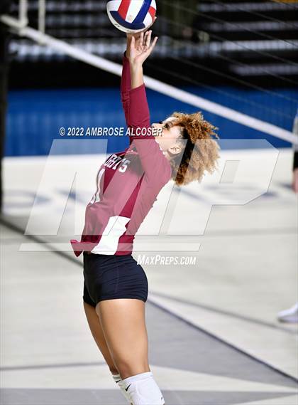 Thumbnail 3 in Cypress Creek vs. Heights (UIL Volleyball 6A Bi-District Playoff) photogallery.