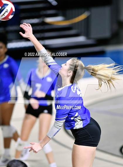 Thumbnail 3 in Cypress Creek vs. Heights (UIL Volleyball 6A Bi-District Playoff) photogallery.