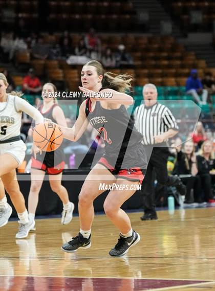 Thumbnail 2 in Montrose vs Roosevelt (CHSAA 5A Great 8) photogallery.