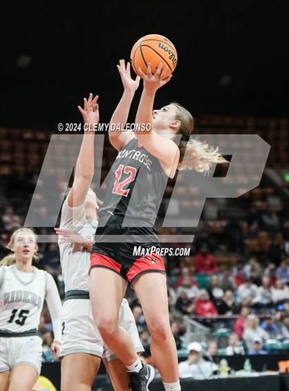 Thumbnail 2 in Montrose vs Roosevelt (CHSAA 5A Great 8) photogallery.