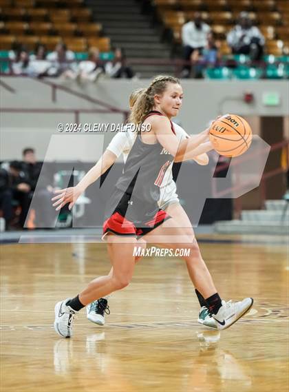 Thumbnail 2 in Montrose vs Roosevelt (CHSAA 5A Great 8) photogallery.