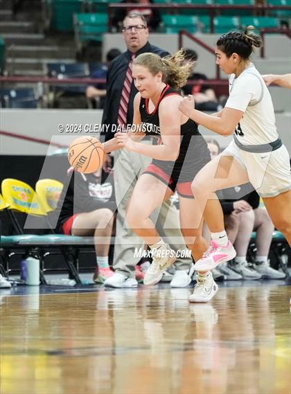 Thumbnail 1 in Montrose vs Roosevelt (CHSAA 5A Great 8) photogallery.