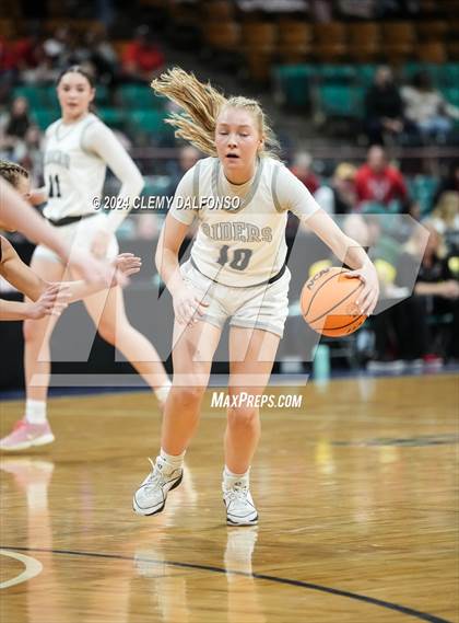Thumbnail 1 in Montrose vs Roosevelt (CHSAA 5A Great 8) photogallery.