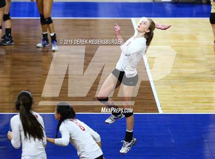 Thumbnail 1 in Fairview vs Mountain Vista (CHSAA 5A Playoff) photogallery.