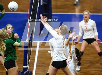 Thumbnail 2 in Fairview vs Mountain Vista (CHSAA 5A Playoff) photogallery.