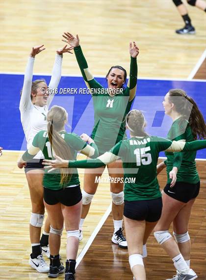 Thumbnail 1 in Fairview vs Mountain Vista (CHSAA 5A Playoff) photogallery.