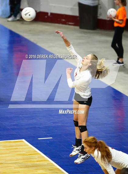Thumbnail 2 in Fairview vs Mountain Vista (CHSAA 5A Playoff) photogallery.