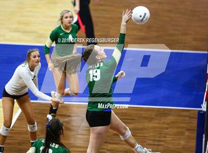 Thumbnail 2 in Fairview vs Mountain Vista (CHSAA 5A Playoff) photogallery.