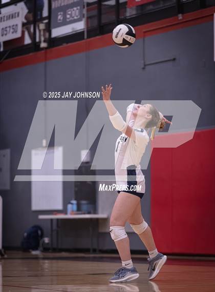 Thumbnail 1 in Canby @ South Albany (OSAA 5A Round 1) photogallery.