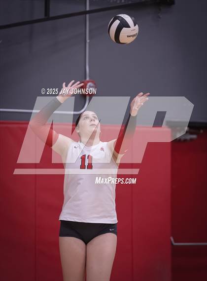 Thumbnail 2 in Canby @ South Albany (OSAA 5A Round 1) photogallery.