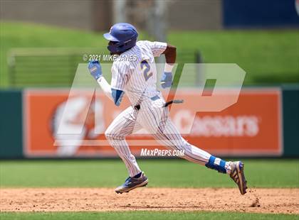 Thumbnail 2 in 42nd Annual FACA West All-Stars vs East All-Stars photogallery.