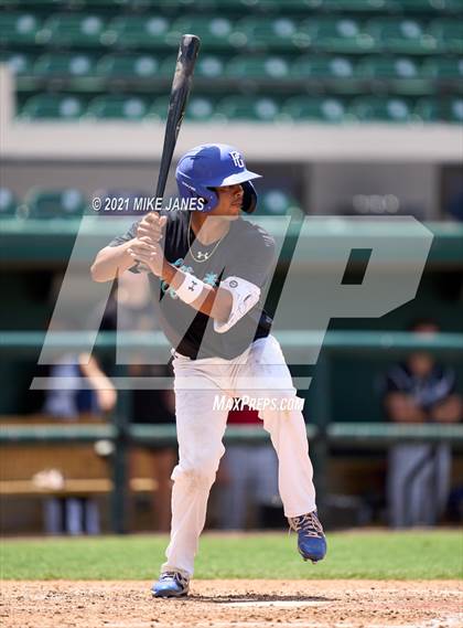 Thumbnail 2 in 42nd Annual FACA West All-Stars vs East All-Stars photogallery.