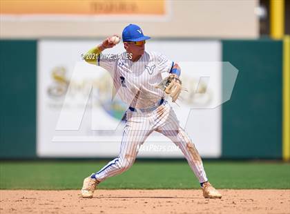 Thumbnail 1 in 42nd Annual FACA West All-Stars vs East All-Stars photogallery.
