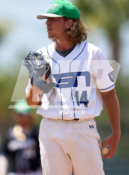 Thumbnail 1 in 42nd Annual FACA West All-Stars vs East All-Stars photogallery.