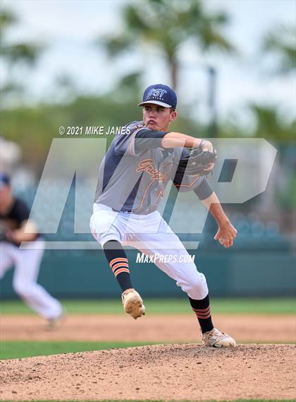Thumbnail 3 in 42nd Annual FACA West All-Stars vs East All-Stars photogallery.