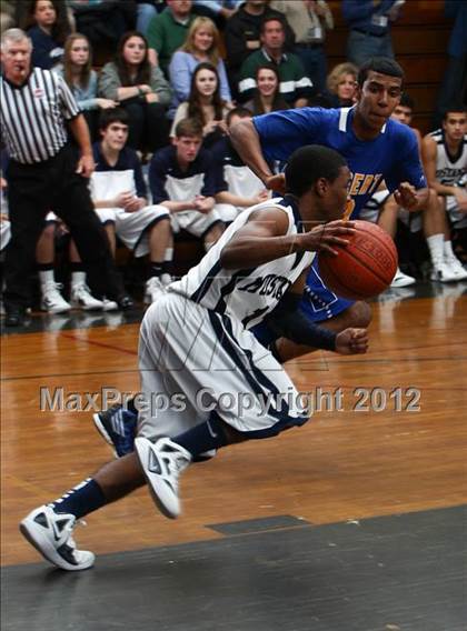 Thumbnail 1 in Immaculate vs. Gilbert (CIAC Class S Quarterfinal) photogallery.