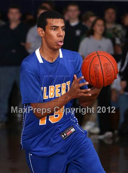 Thumbnail 1 in Immaculate vs. Gilbert (CIAC Class S Quarterfinal) photogallery.