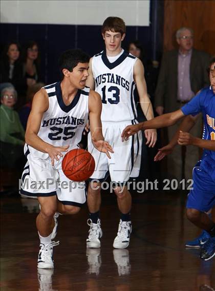 Thumbnail 1 in Immaculate vs. Gilbert (CIAC Class S Quarterfinal) photogallery.
