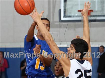 Thumbnail 3 in Immaculate vs. Gilbert (CIAC Class S Quarterfinal) photogallery.
