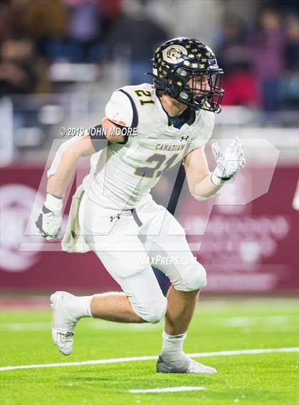 Thumbnail 1 in Canadian vs. Abernathy (UIL 3AQuarterfinal Playoff) photogallery.