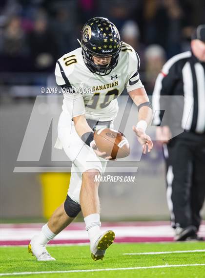 Thumbnail 2 in Canadian vs. Abernathy (UIL 3AQuarterfinal Playoff) photogallery.