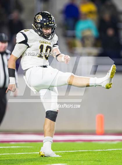 Thumbnail 1 in Canadian vs. Abernathy (UIL 3AQuarterfinal Playoff) photogallery.