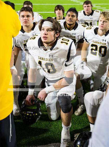 Thumbnail 2 in Canadian vs. Abernathy (UIL 3AQuarterfinal Playoff) photogallery.