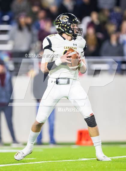 Thumbnail 1 in Canadian vs. Abernathy (UIL 3AQuarterfinal Playoff) photogallery.