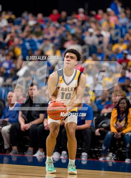 Thumbnail 3 in Oak Cliff Faith Family Academy vs Washington (UIL 5A Basketball Final) photogallery.