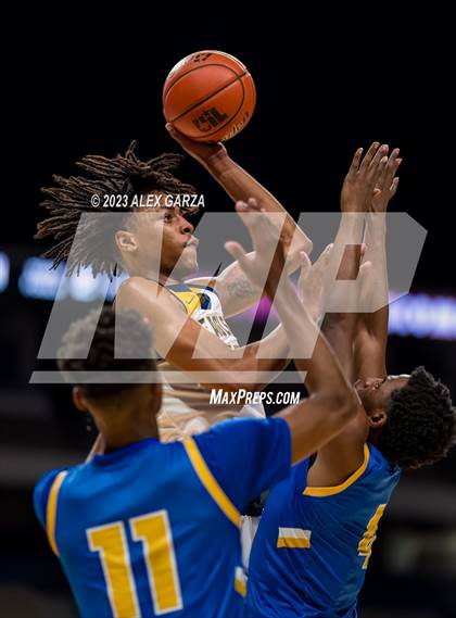Thumbnail 3 in Oak Cliff Faith Family Academy vs Washington (UIL 5A Basketball Final) photogallery.