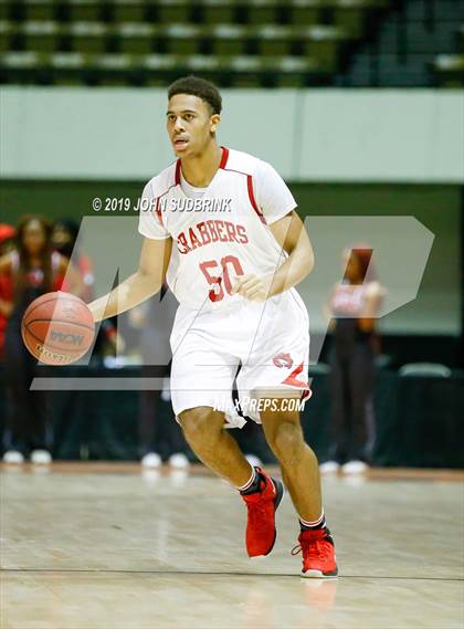 Thumbnail 3 in Lake Taylor vs Hampton  (Iverson Holiday Crossover Showcase) photogallery.