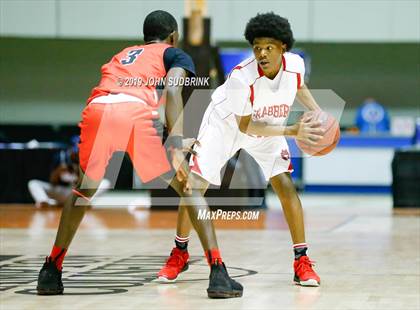 Thumbnail 3 in Lake Taylor vs Hampton  (Iverson Holiday Crossover Showcase) photogallery.