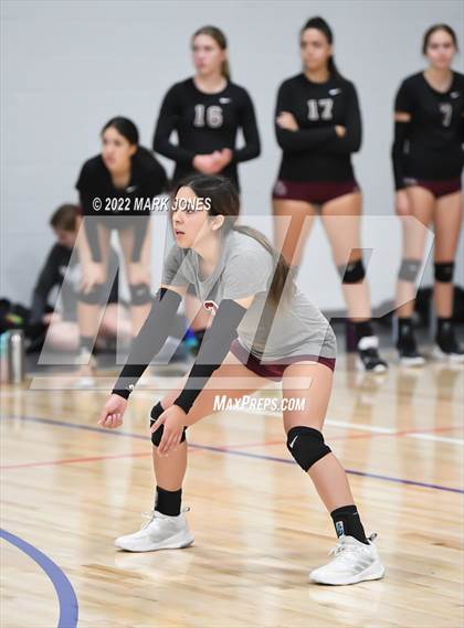 Thumbnail 1 in Sacred Heart vs. Salpointe Catholic (Nike TOC Southwest) photogallery.
