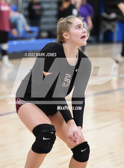 Thumbnail 2 in Sacred Heart vs. Salpointe Catholic (Nike TOC Southwest) photogallery.