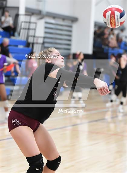 Thumbnail 3 in Sacred Heart vs. Salpointe Catholic (Nike TOC Southwest) photogallery.