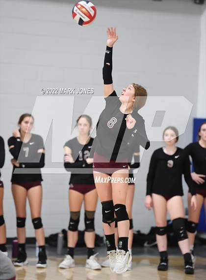 Thumbnail 1 in Sacred Heart vs. Salpointe Catholic (Nike TOC Southwest) photogallery.