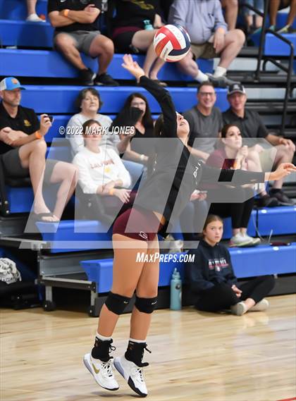 Thumbnail 1 in Sacred Heart vs. Salpointe Catholic (Nike TOC Southwest) photogallery.