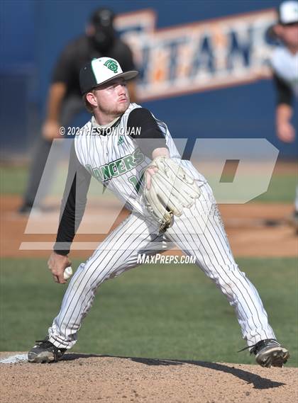 Thumbnail 2 in Thousand Oaks vs. Trabuco Hills (CIF-SS D2 Final) photogallery.