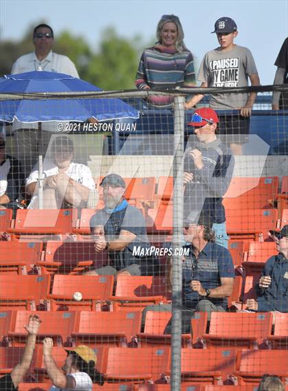 Thumbnail 3 in Thousand Oaks vs. Trabuco Hills (CIF-SS D2 Final) photogallery.