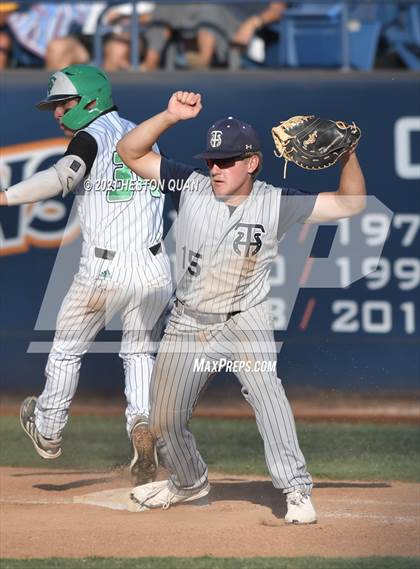 Thumbnail 2 in Thousand Oaks vs. Trabuco Hills (CIF-SS D2 Final) photogallery.
