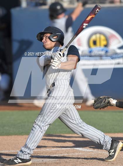 Thumbnail 1 in Thousand Oaks vs. Trabuco Hills (CIF-SS D2 Final) photogallery.