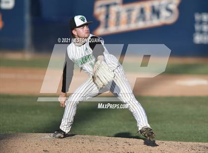 Thumbnail 2 in Thousand Oaks vs. Trabuco Hills (CIF-SS D2 Final) photogallery.