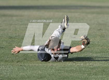 Thumbnail 3 in Thousand Oaks vs. Trabuco Hills (CIF-SS D2 Final) photogallery.